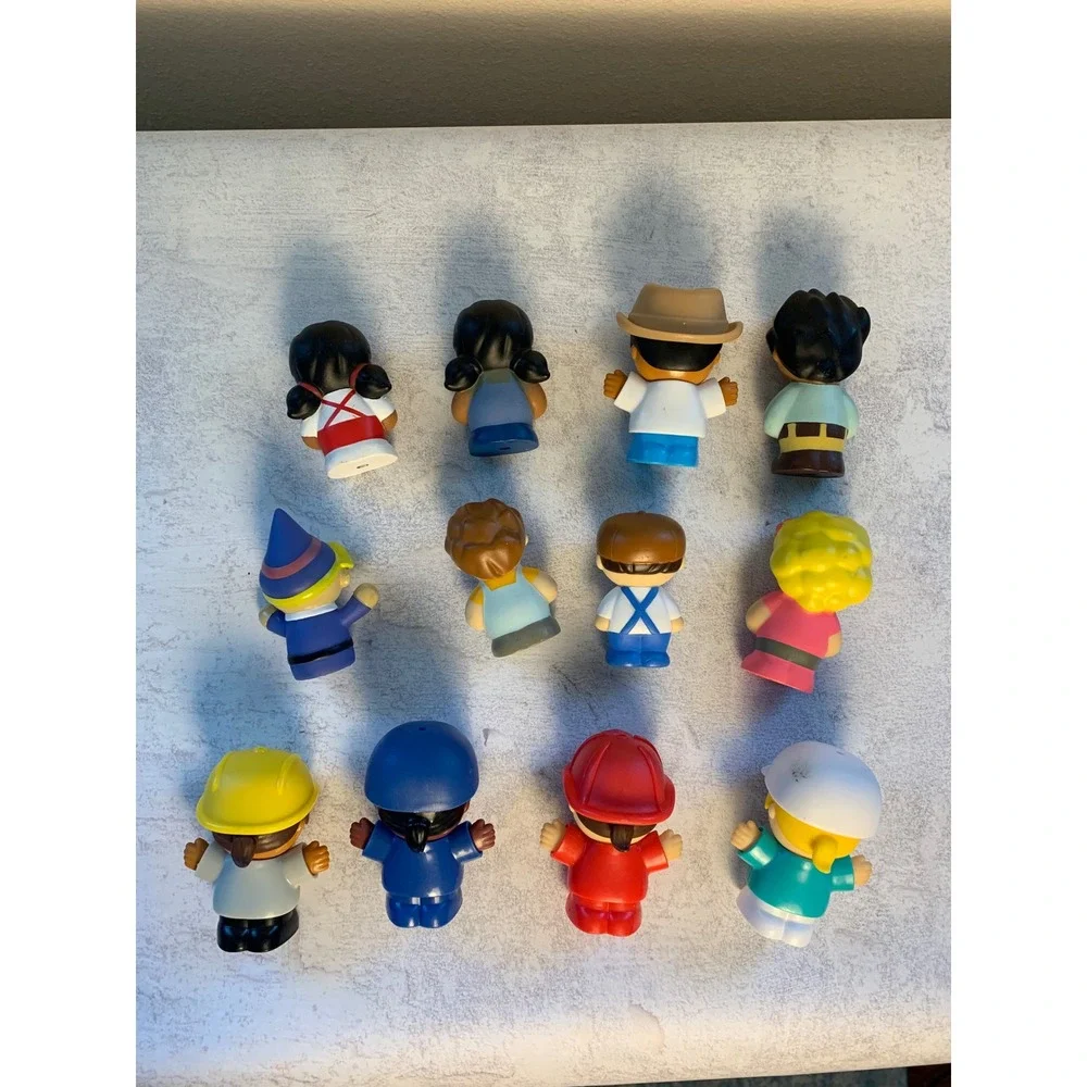 12 Little‎ People/Figures People Professions Doctor Fireman Police Worker Toys